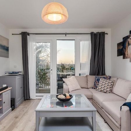 Classy Cricklewood Home Лондон Экстерьер фото
