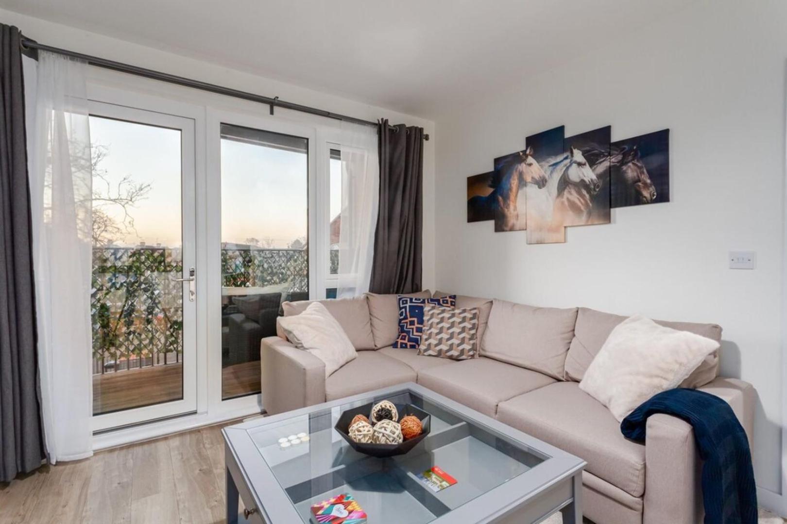 Classy Cricklewood Home Лондон Экстерьер фото